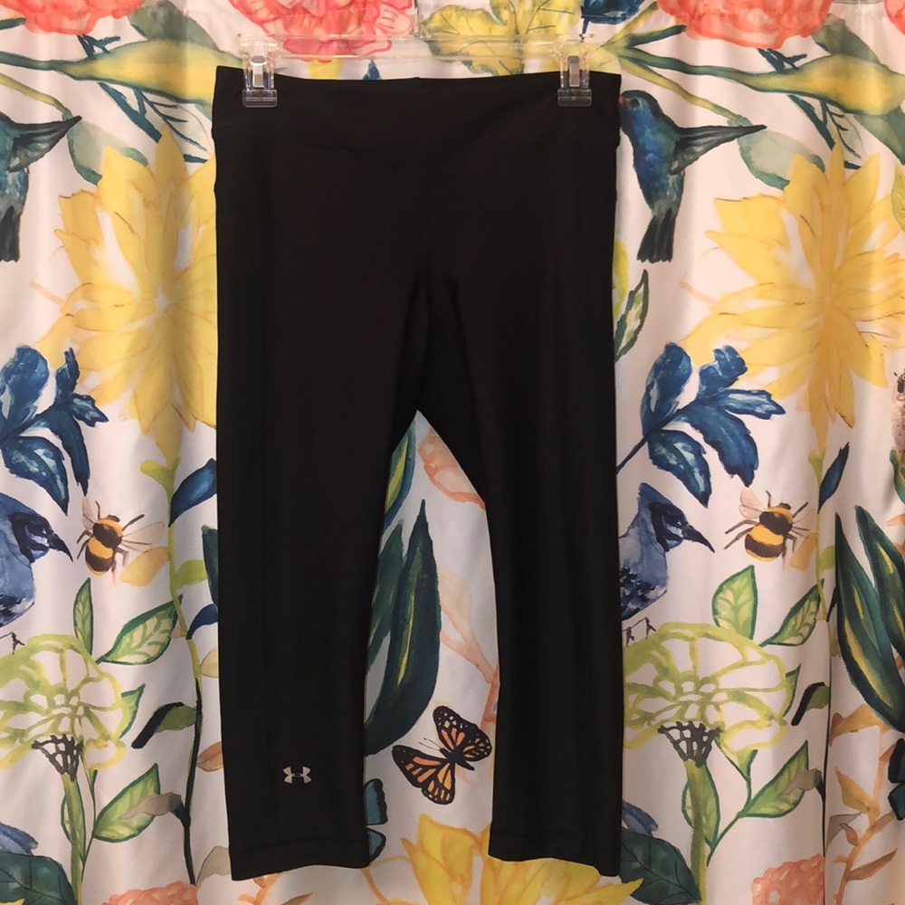 Under Armor Compression Capris - image 1